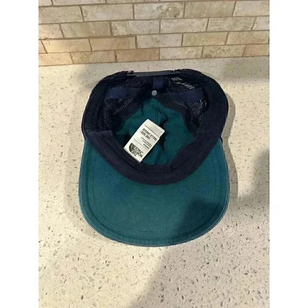 The North Face Unisex Lo Pro Trucker Urban w/Logo &‎ Design on Front Snapback